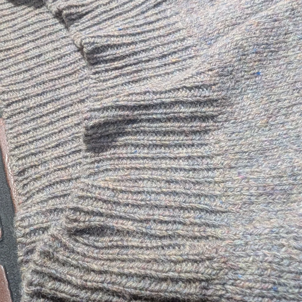 Vintage Mountain Wool Finalist Men's XL Knit Sweater USA Made Gray Cowl Neck‎